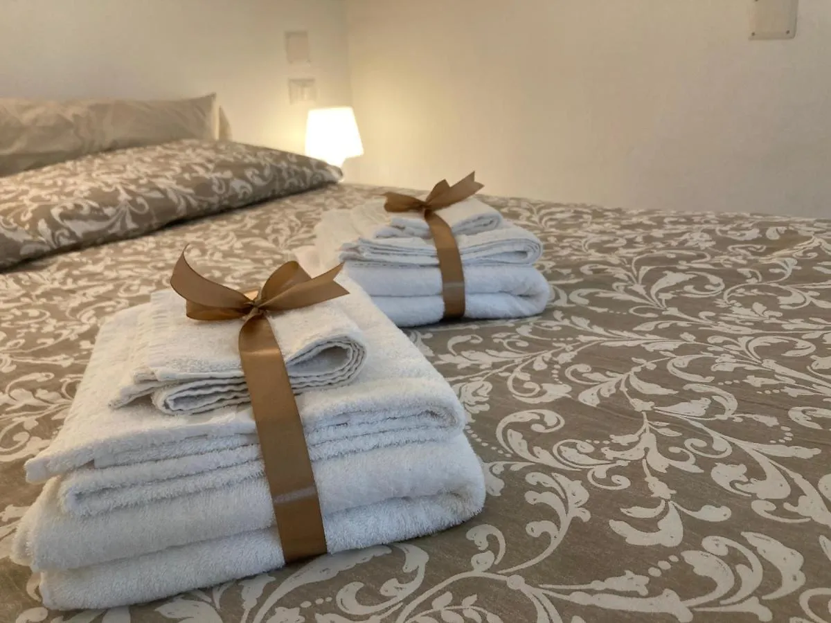 White Flat Puglie Apartment Milan Italy